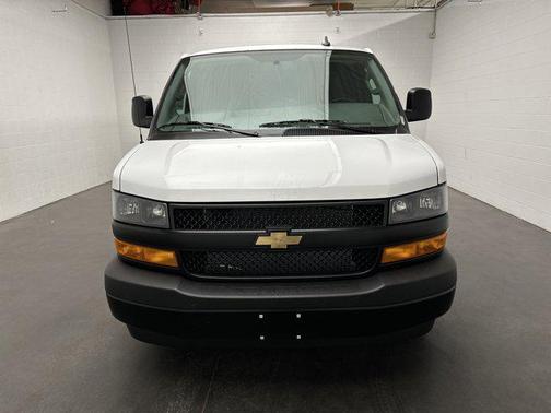 2025 Chevrolet Express 2500 RWD 2500 Regular Wheelbase WT