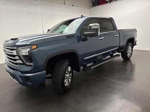 Lakeshore Blue Metallic 2026 Chevrolet Silverado 2500 High Country