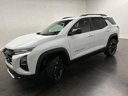 POLAR WHITE 2027 Chevrolet Equinox RS AWD