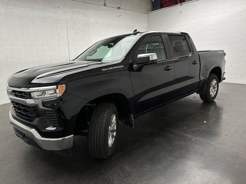Black 2025 Chevrolet Silverado 1500 LT