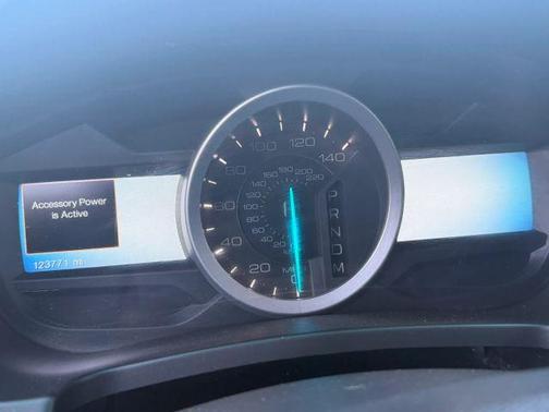 Silver 2015 Ford Explorer Limited