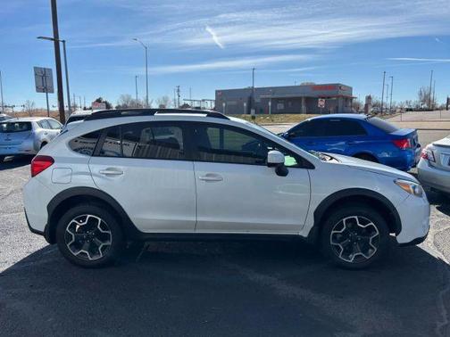 Satin White Pearl 2014 Subaru XV Crosstrek 2.0i Premium