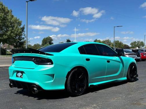 Turquoise 2018 Dodge Charger R/T 392