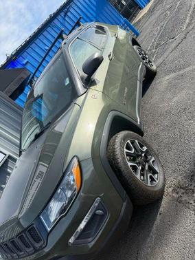 Green 2019 Jeep Compass Trailhawk