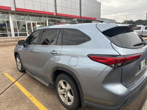 2021 Toyota Highlander Hybrid LE