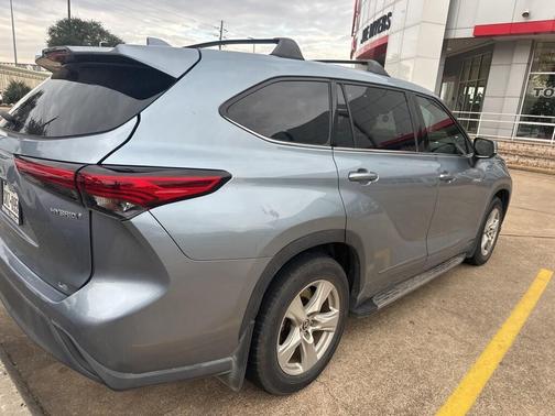 2021 Toyota Highlander Hybrid LE