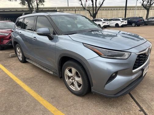 2021 Toyota Highlander Hybrid LE