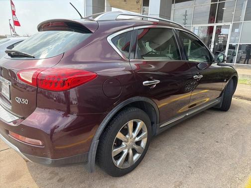 2016 INFINITI QX50 Base
