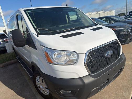 Oxford White 2025 Ford Transit-250 Base