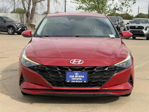 2022 Hyundai ELANTRA SEL