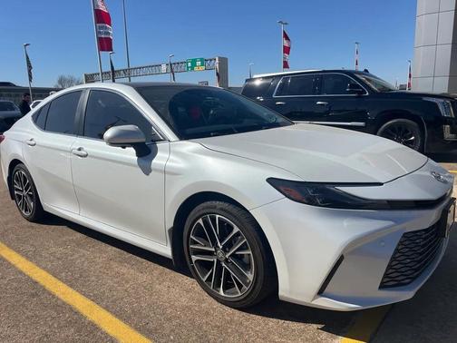 2025 Toyota Camry XLE
