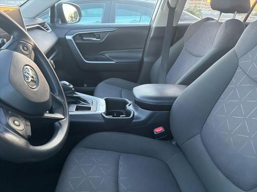 Magnetic Gray Metallic 2024 Toyota RAV4 XLE
