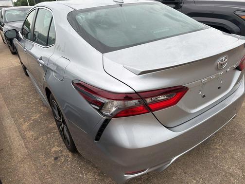 Celestial Silver Metallic 2024 Toyota Camry SE