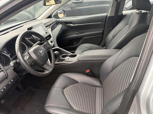 Celestial Silver Metallic 2024 Toyota Camry SE