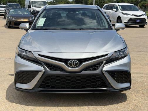 Celestial Silver Metallic 2024 Toyota Camry SE
