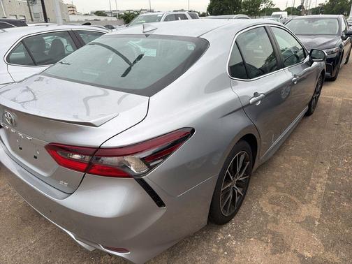 Celestial Silver Metallic 2024 Toyota Camry SE