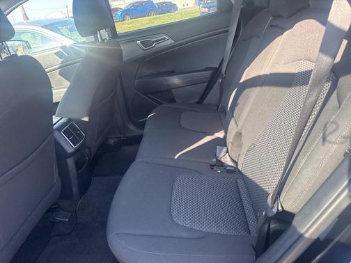 2025 Kia Sportage LX