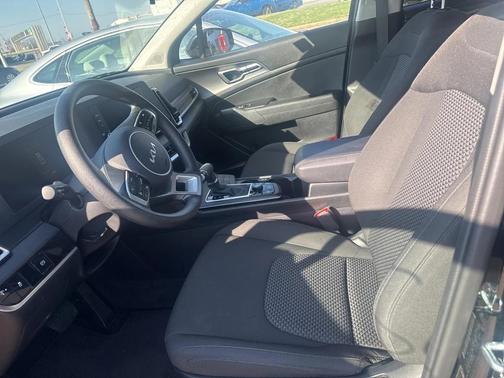 2025 Kia Sportage LX