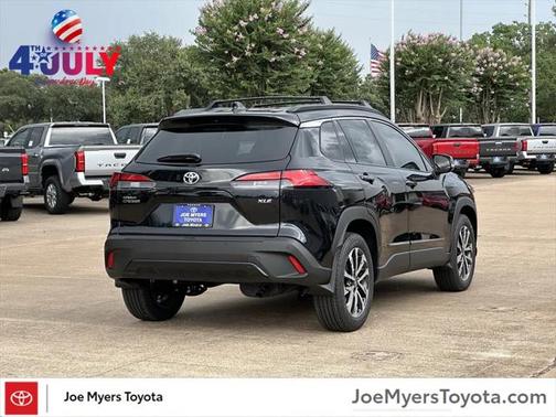 2025 Toyota Corolla Cross XLE