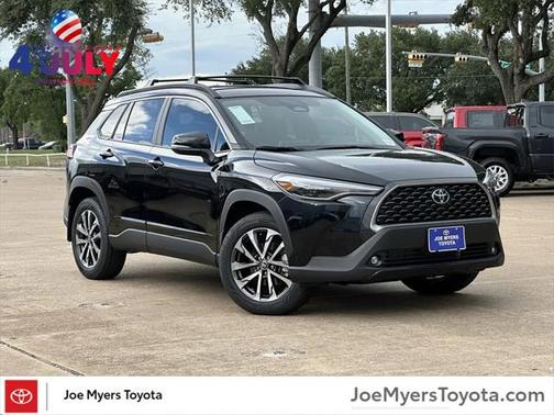 2025 Toyota Corolla Cross XLE