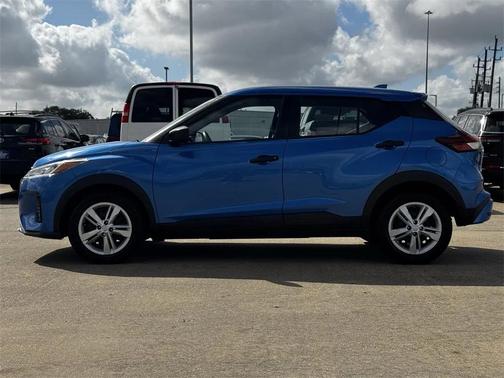 2021 Nissan Kicks S