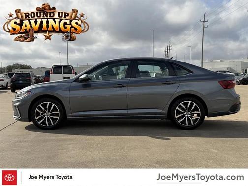 2025 Volkswagen Jetta 1.5T SE