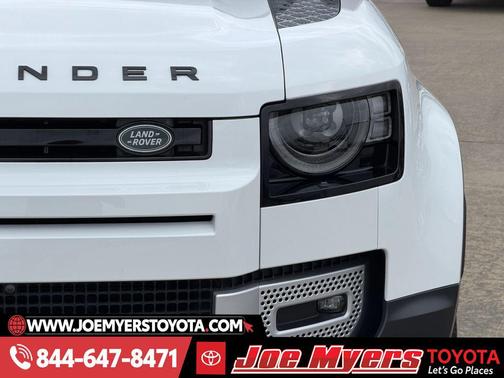 2024 Land Rover Defender 110 P300