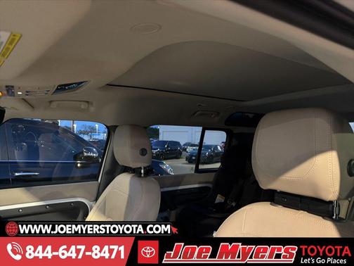 Fuji White 2024 Land Rover Defender S