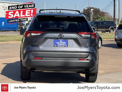 2025 Toyota RAV4 XLE