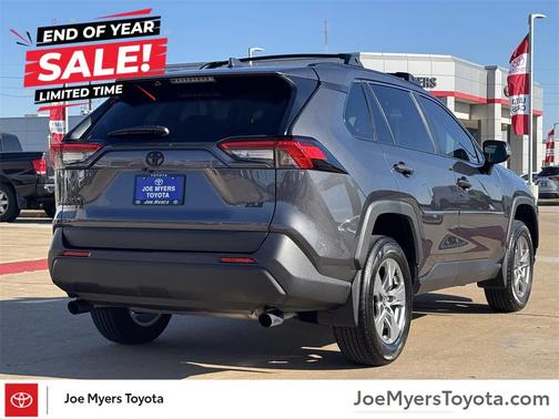 2025 Toyota RAV4 XLE