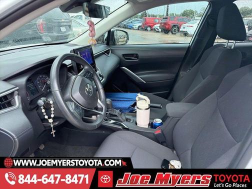 2024 Toyota Corolla Cross LE