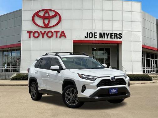2024 Toyota RAV4 Hybrid XLE Premium