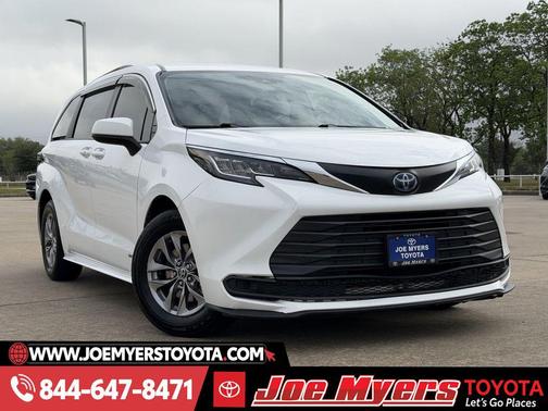 2021 Toyota Sienna LE