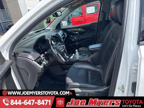 Summit White 2023 GMC Terrain SLT