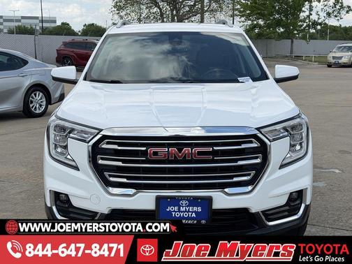 Summit White 2023 GMC Terrain SLT
