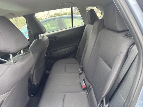 2025 Toyota Corolla Cross LE