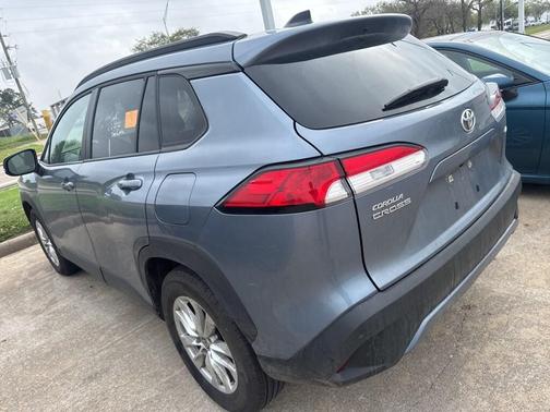 2025 Toyota Corolla Cross LE