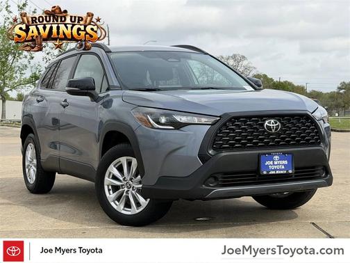 2025 Toyota Corolla Cross LE