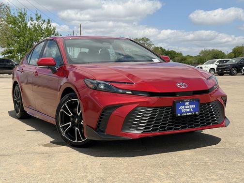 Supersonic Red 2025 Toyota Camry SE