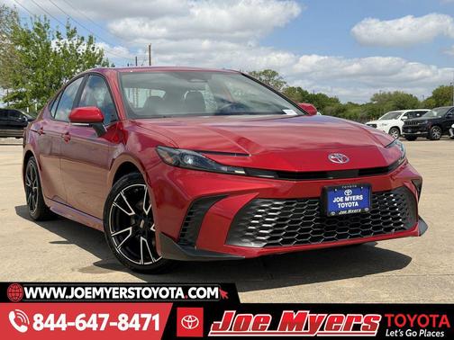 Supersonic Red 2025 Toyota Camry SE