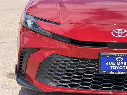 Supersonic Red 2025 Toyota Camry SE