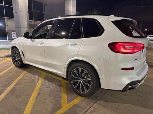 2020 BMW X5 M50i