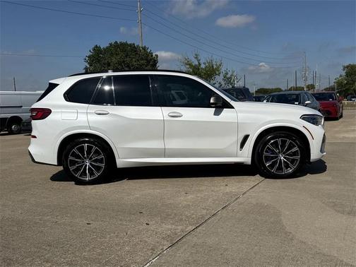 2020 BMW X5 M50i