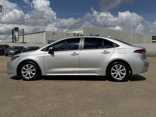 Classic Silver Metallic 2025 Toyota Corolla LE