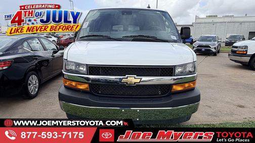 Summit White 2024 Chevrolet Express 3500 RWD 3500 Extended Wheelbase LT