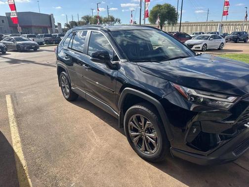 2024 Toyota RAV4 Hybrid XLE Premium