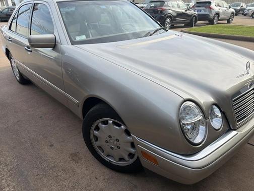 1998 Mercedes-Benz E-Class E 320