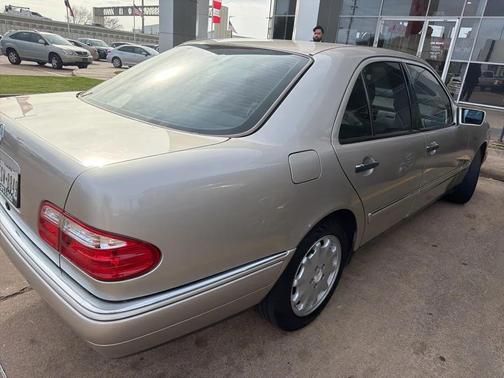 1998 Mercedes-Benz E-Class E 320