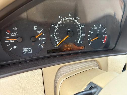 1998 Mercedes-Benz E-Class E 320