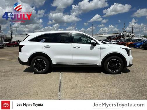 2024 Kia Sorento S